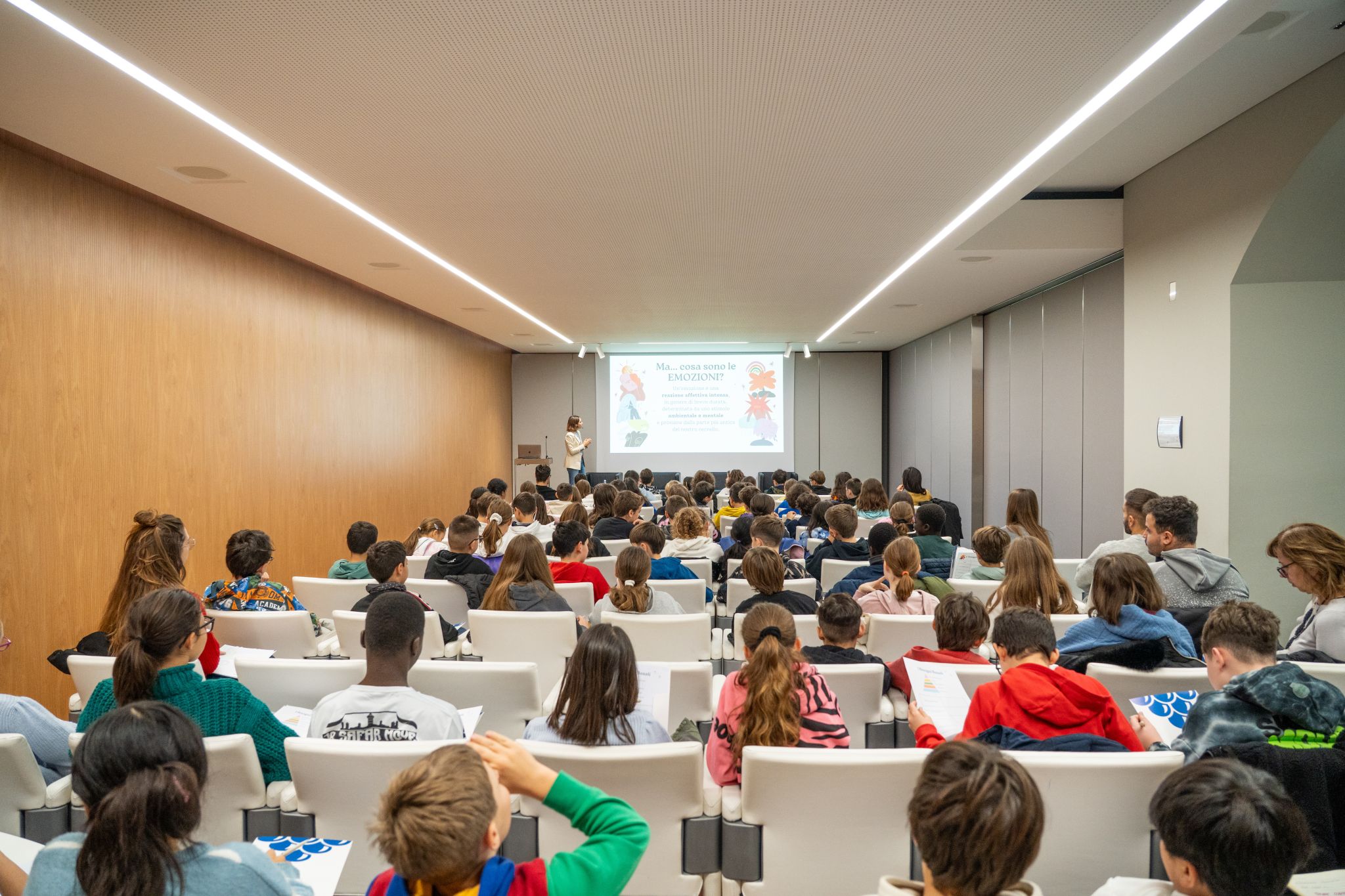 Intervento di Valeria Loretti in aula